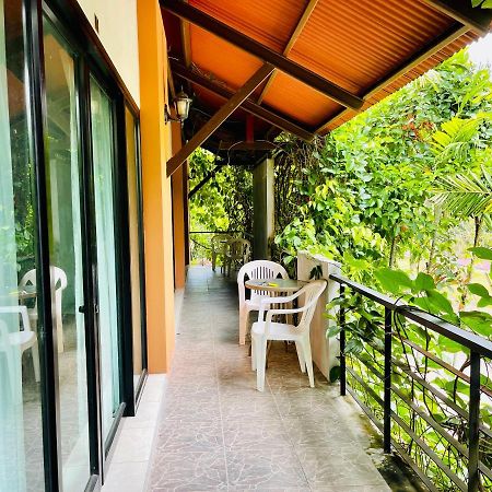Wassana Sitdharma Guesthouse Trang Buitenkant foto