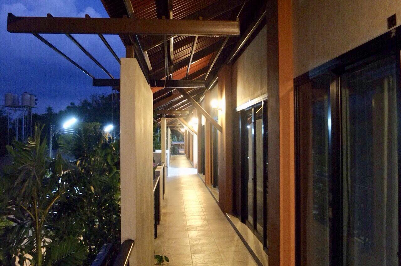 Wassana Sitdharma Guesthouse Trang Buitenkant foto